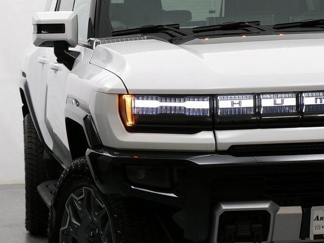 new 2025 GMC HUMMER EV SUV car, priced at $104,794
