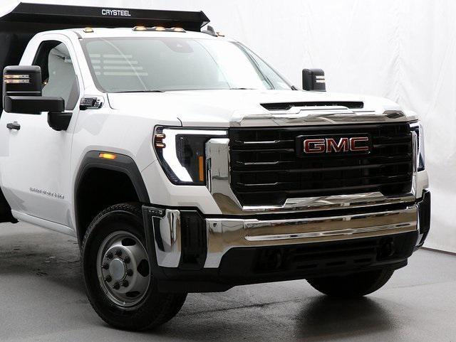 new 2025 GMC Sierra 3500 car, priced at $51,343