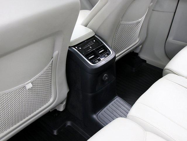 used 2022 Volvo XC90 Recharge Plug-In Hybrid car, priced at $37,975