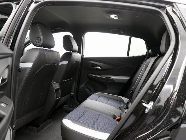 new 2025 Buick Envista car, priced at $26,680