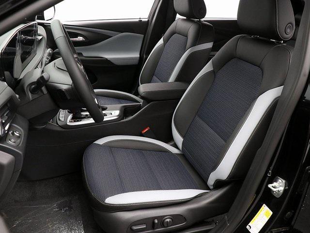 new 2025 Buick Envista car, priced at $26,680