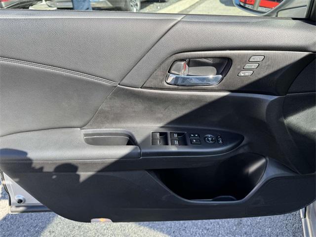 used 2015 Honda Accord Hybrid car, priced at $15,975