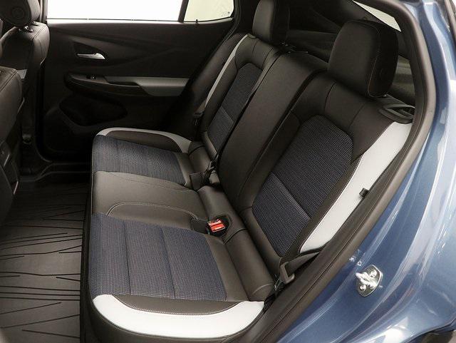 new 2025 Buick Envista car, priced at $26,198