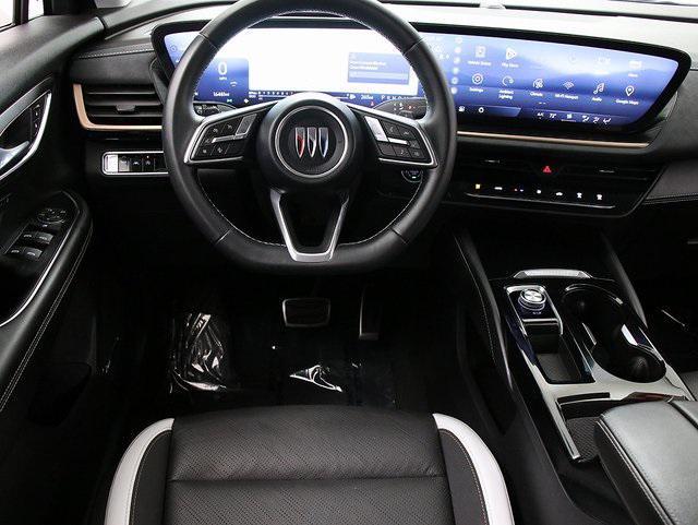 used 2025 Buick Envision car, priced at $33,875