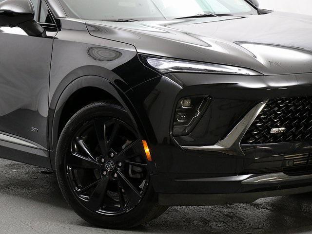 used 2025 Buick Envision car, priced at $33,875