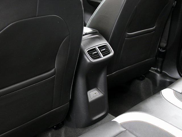 used 2025 Buick Envision car, priced at $33,875