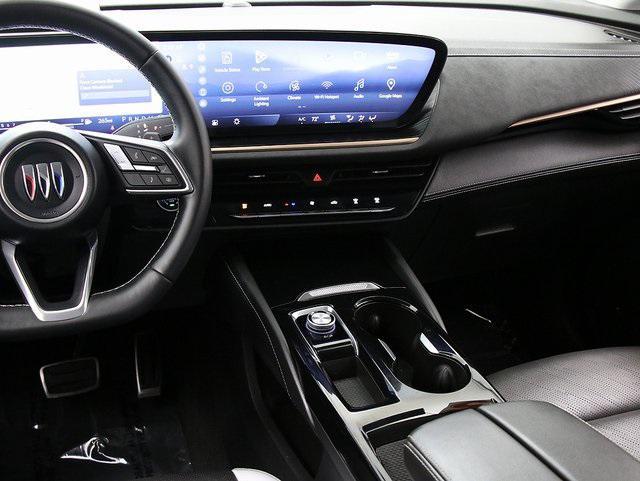 used 2025 Buick Envision car, priced at $33,875