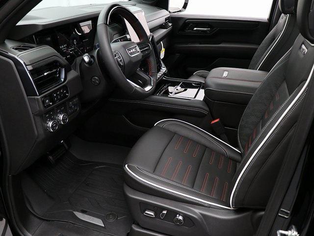 new 2025 GMC Yukon car, priced at $100,634