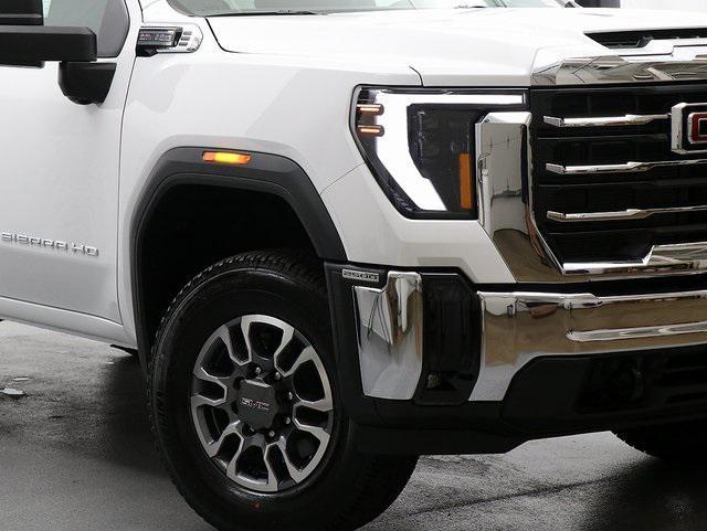 new 2025 GMC Sierra 2500 car, priced at $52,312