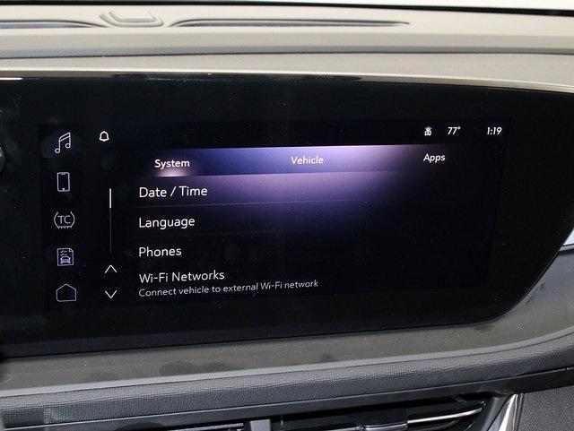 new 2025 Buick Envista car, priced at $22,316