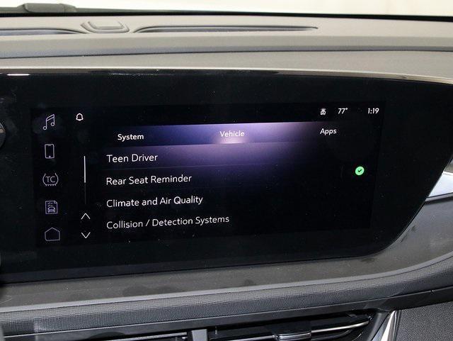new 2025 Buick Envista car, priced at $22,316