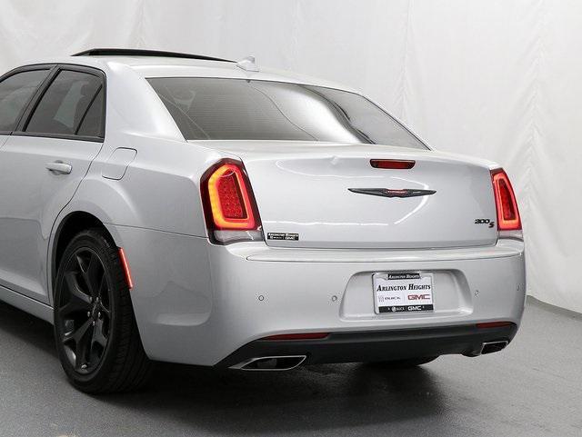 used 2021 Chrysler 300 car, priced at $21,675