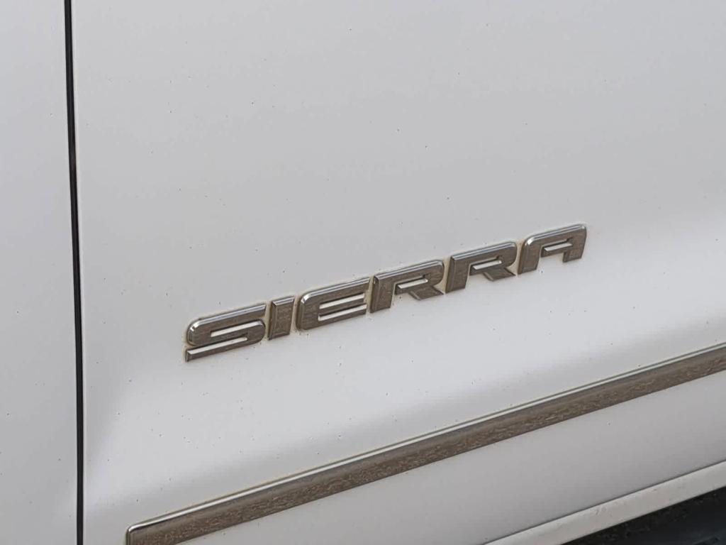 used 2018 GMC Sierra 1500 car, priced at $27,789