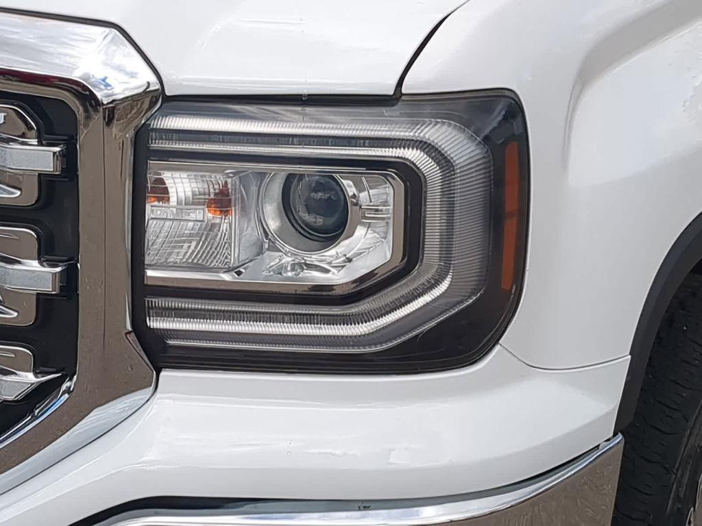 used 2018 GMC Sierra 1500 car, priced at $27,789