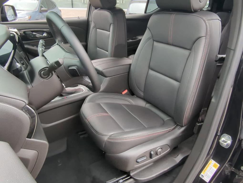 used 2023 Chevrolet Traverse car, priced at $40,695