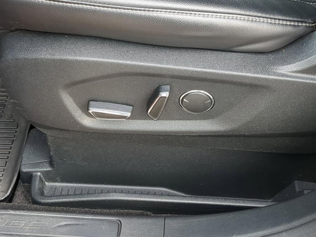 used 2019 Ford Edge car, priced at $9,650