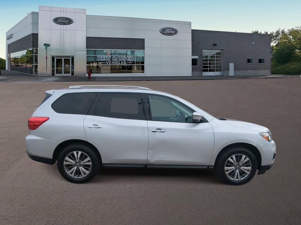 used 2019 Nissan Pathfinder car, priced at $10,489