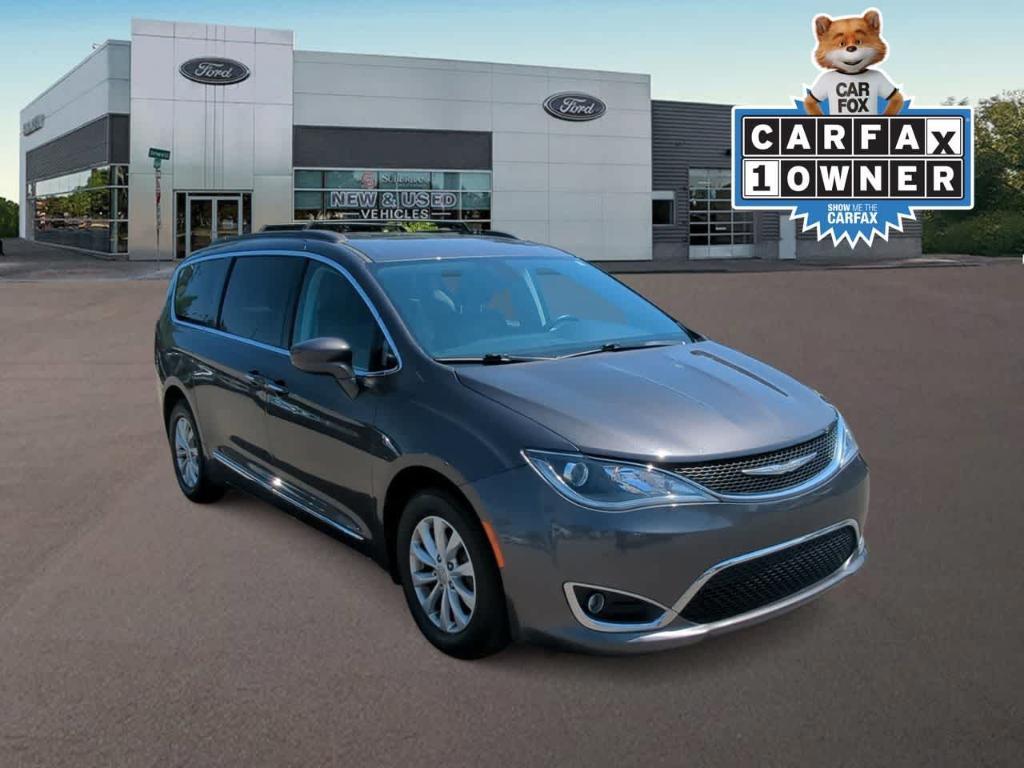 used 2017 Chrysler Pacifica car, priced at $13,649