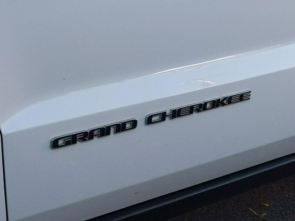 used 2021 Jeep Grand Cherokee car, priced at $25,695