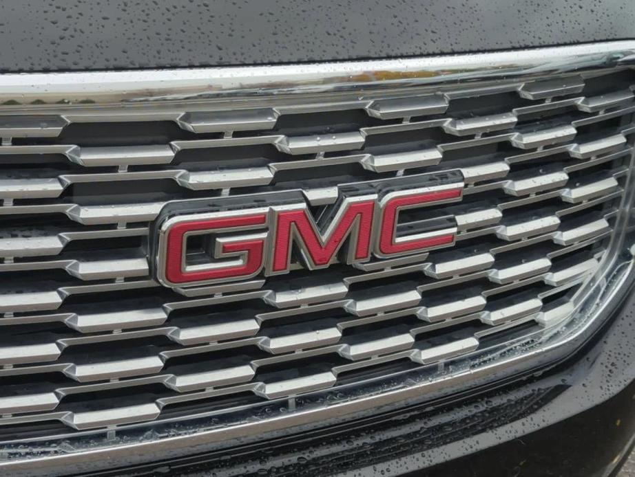 used 2018 GMC Yukon XL car, priced at $32,495