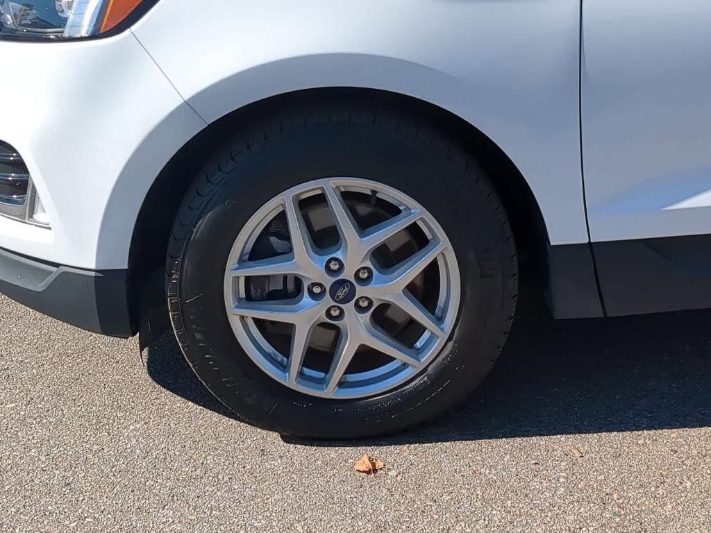 used 2022 Ford Edge car, priced at $25,839