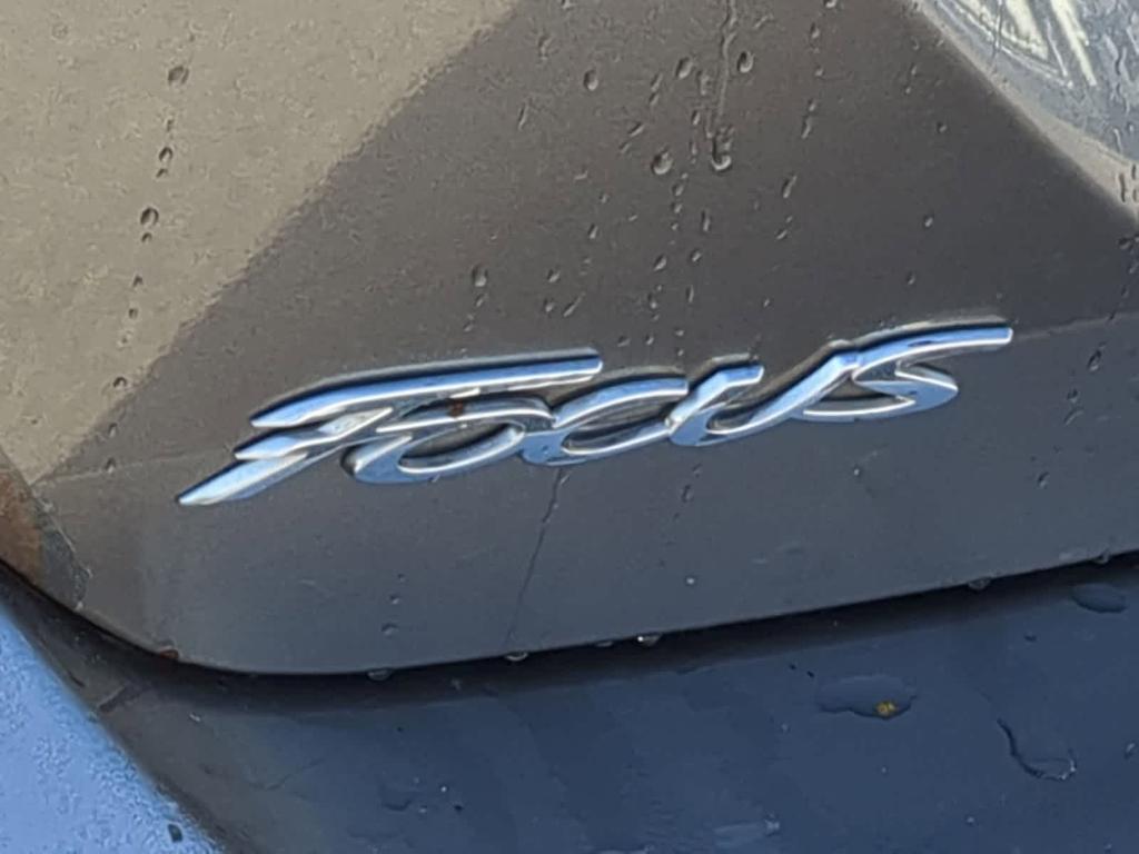 used 2013 Ford Focus car, priced at $2,489