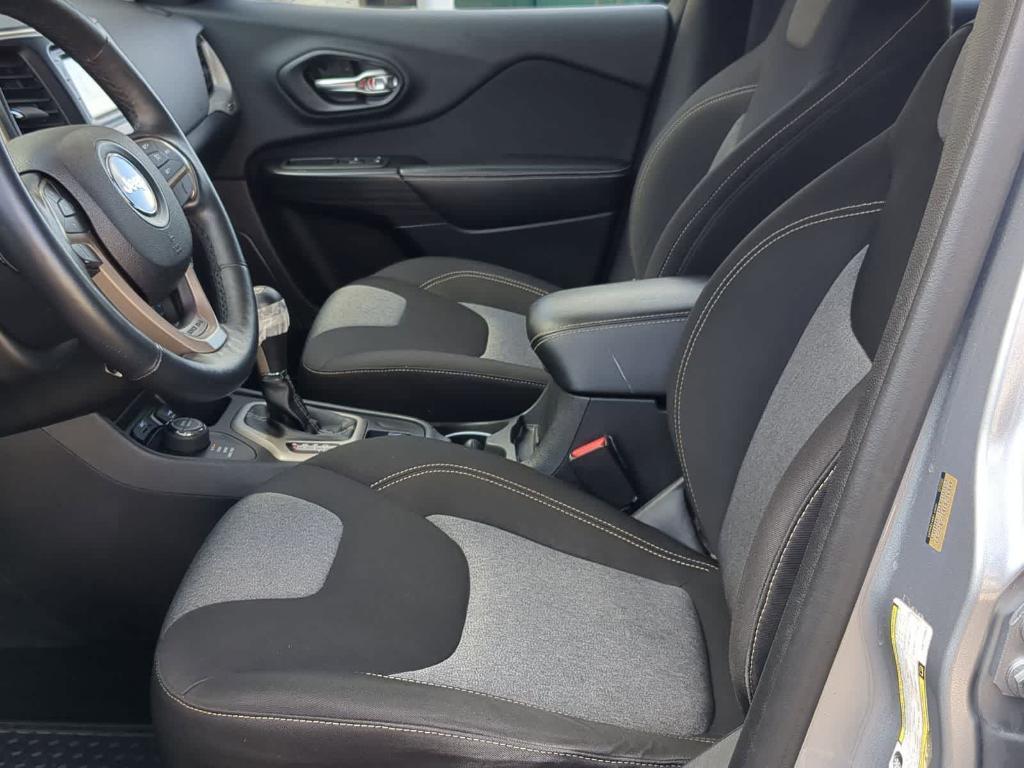 used 2014 Jeep Cherokee car, priced at $10,839