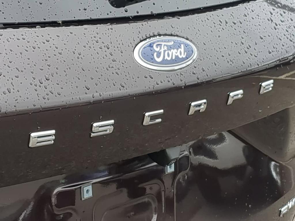 used 2023 Ford Escape car, priced at $25,259