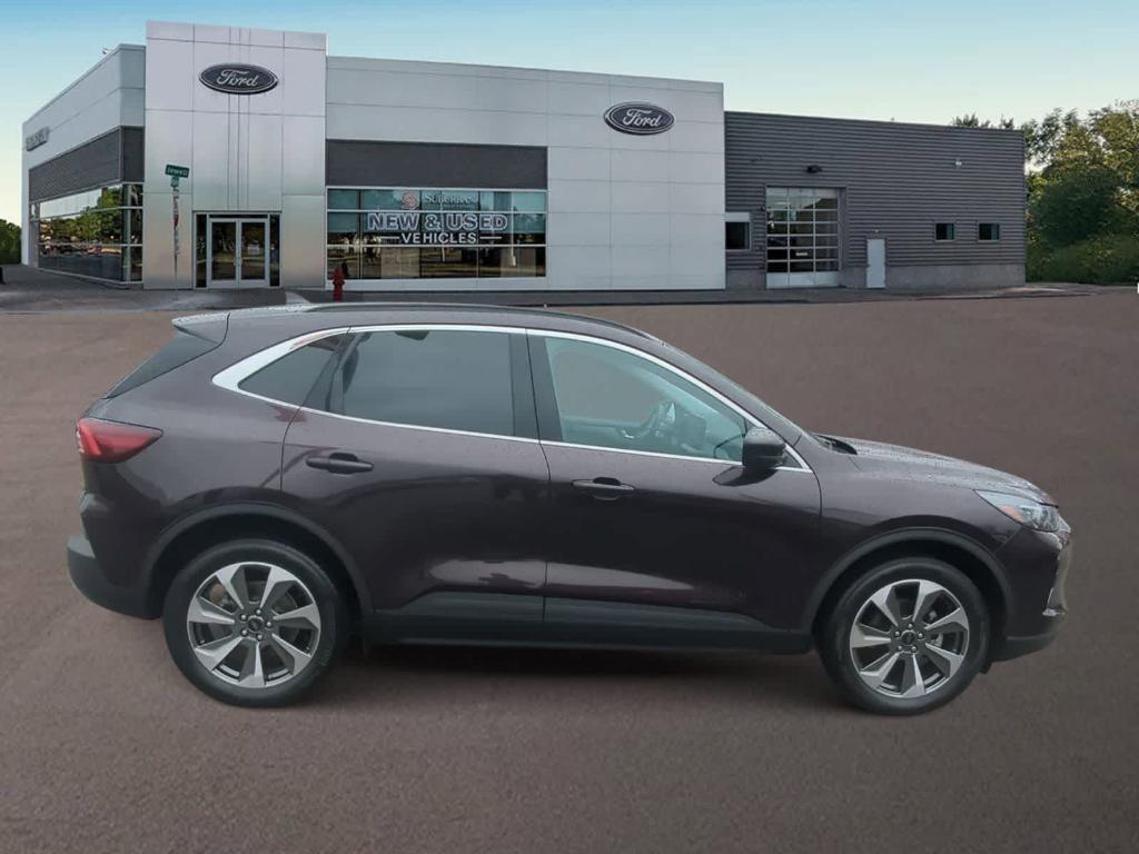 used 2023 Ford Escape car, priced at $25,259