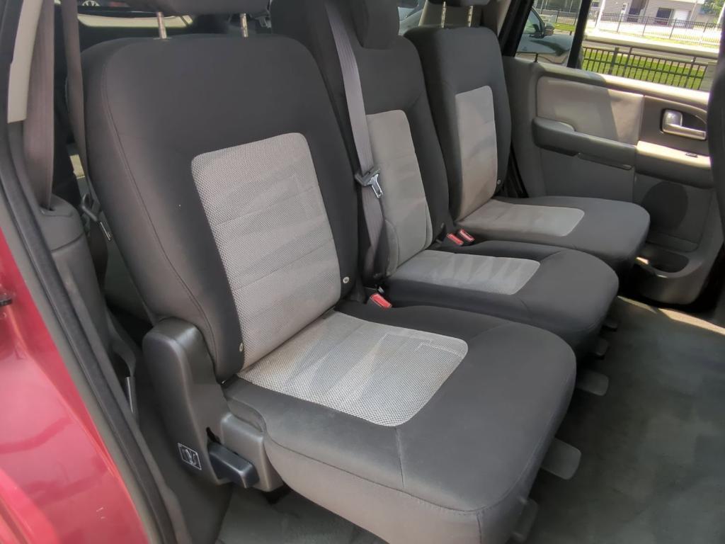 used 2004 Ford Expedition car, priced at $3,499