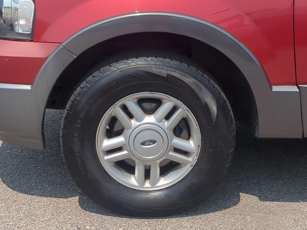 used 2004 Ford Expedition car, priced at $3,499