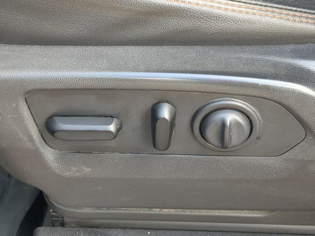 used 2019 GMC Sierra 1500 car, priced at $33,389