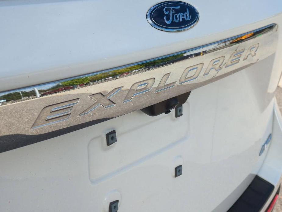 used 2022 Ford Explorer car, priced at $27,995