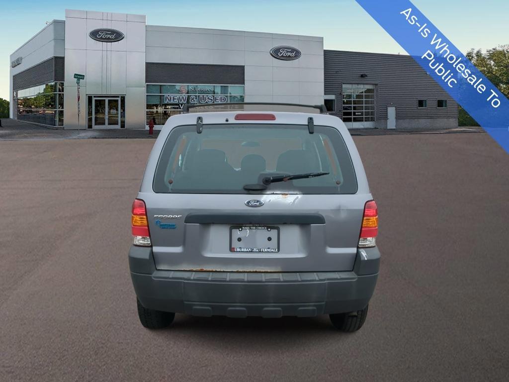 used 2007 Ford Escape car, priced at $2,489
