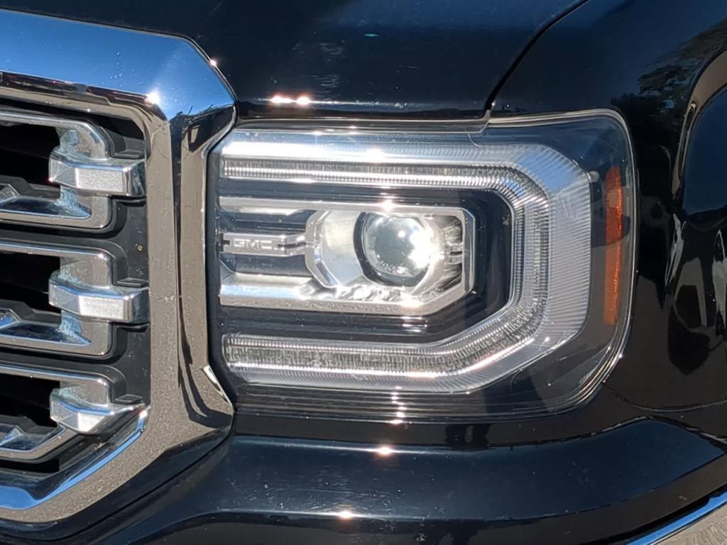 used 2018 GMC Sierra 1500 car, priced at $29,689