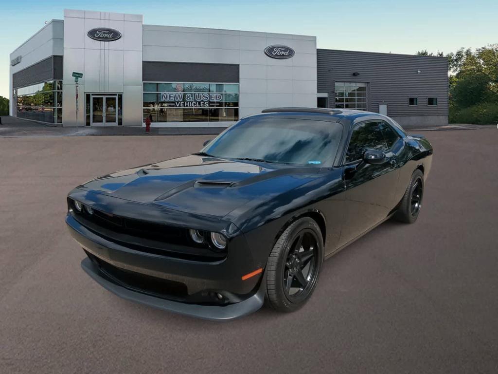 used 2016 Dodge Challenger car, priced at $30,489