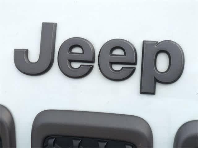 used 2021 Jeep Cherokee car, priced at $25,895