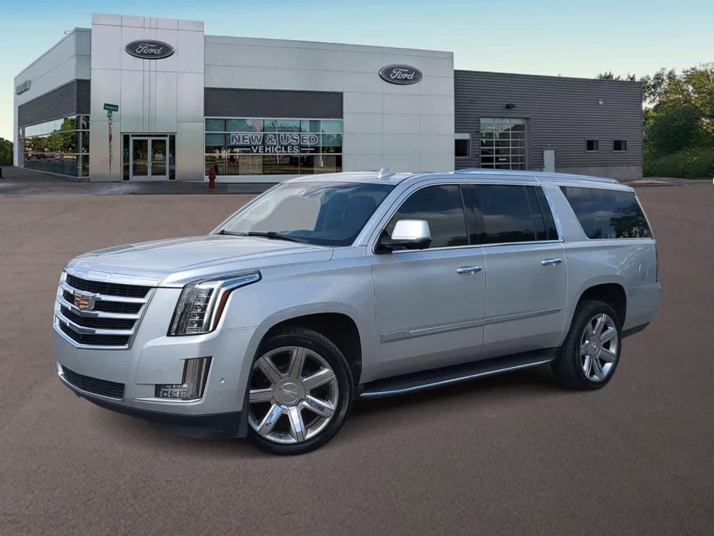 used 2020 Cadillac Escalade ESV car, priced at $31,159