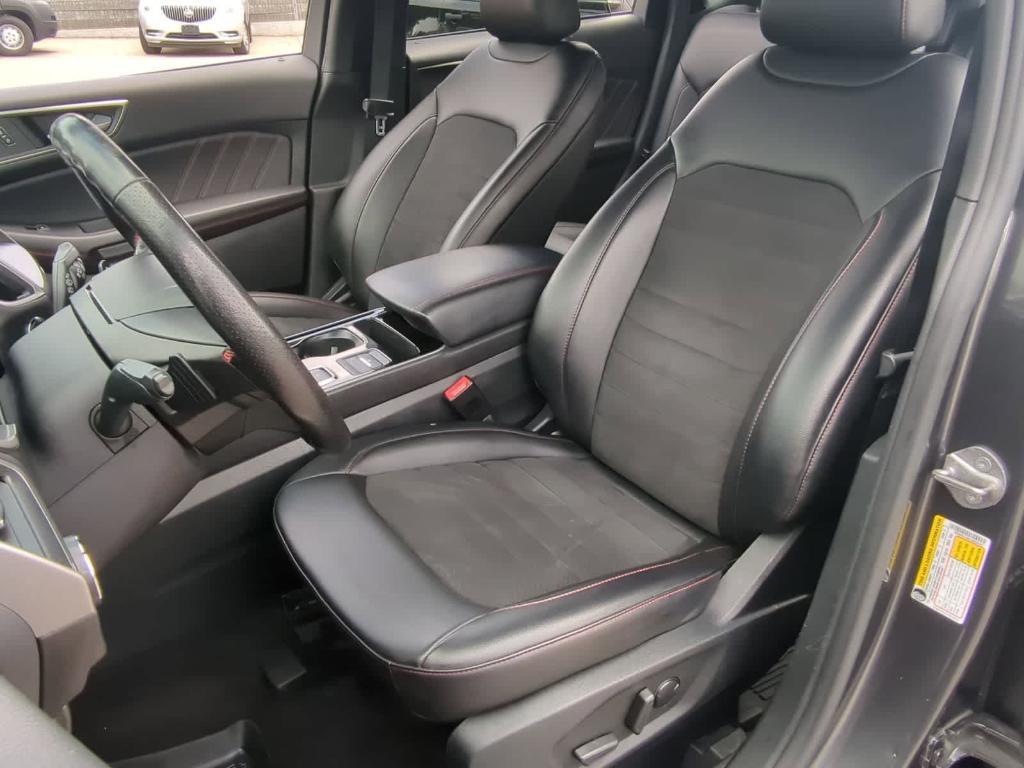 used 2020 Ford Edge car, priced at $23,129