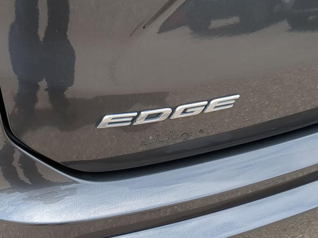 used 2020 Ford Edge car, priced at $23,129