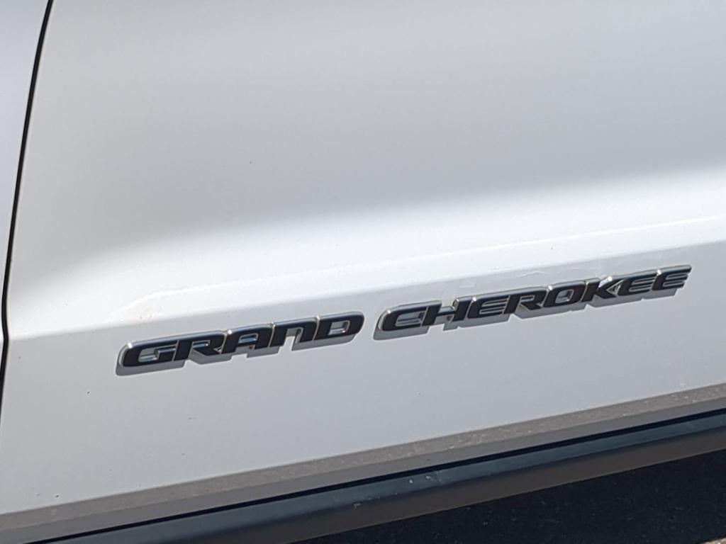 used 2021 Jeep Grand Cherokee car, priced at $18,209