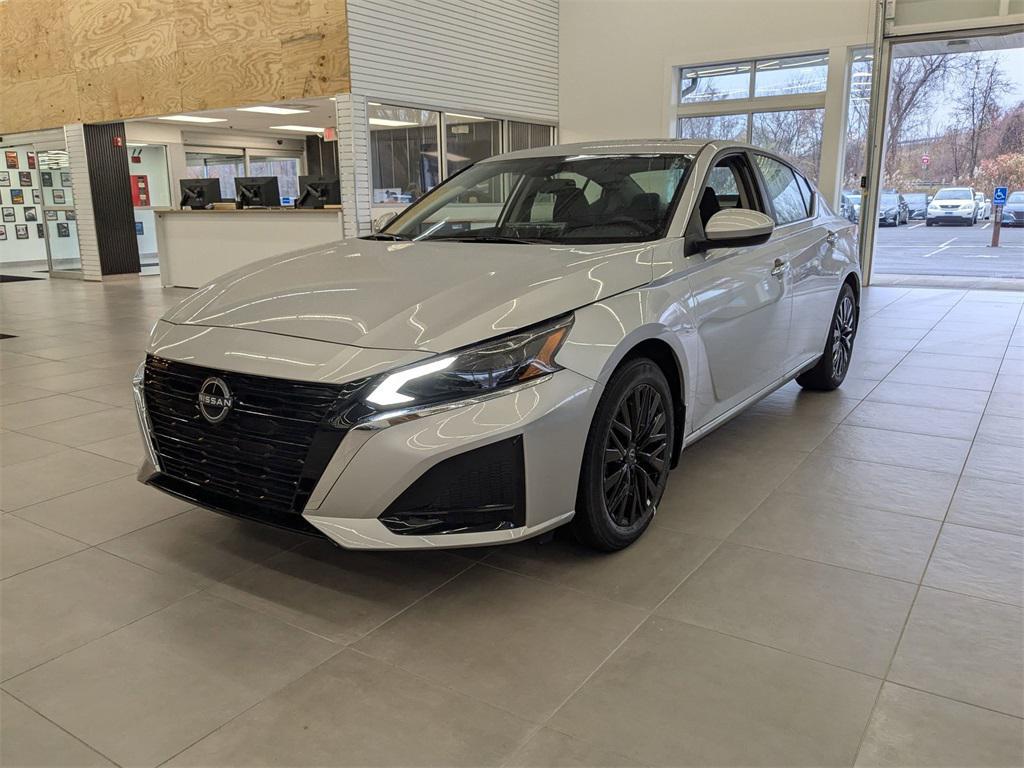 new 2025 Nissan Altima car, priced at $30,555
