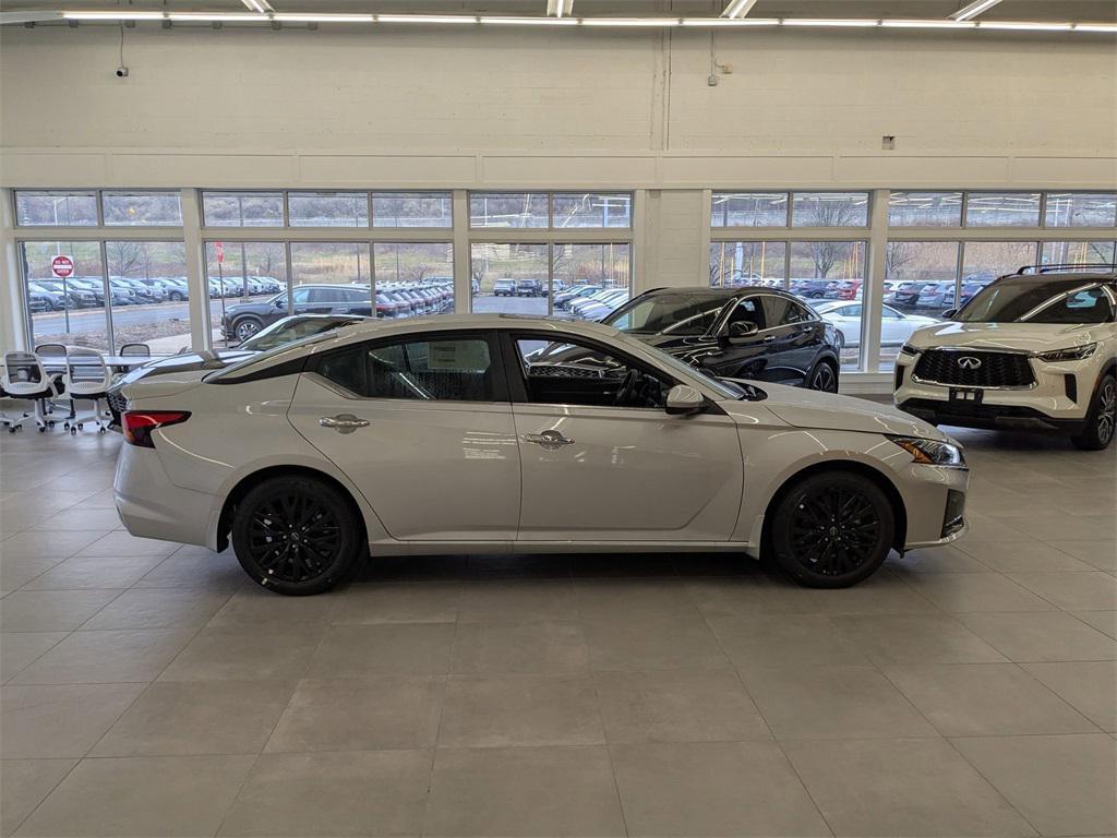 new 2025 Nissan Altima car, priced at $30,555