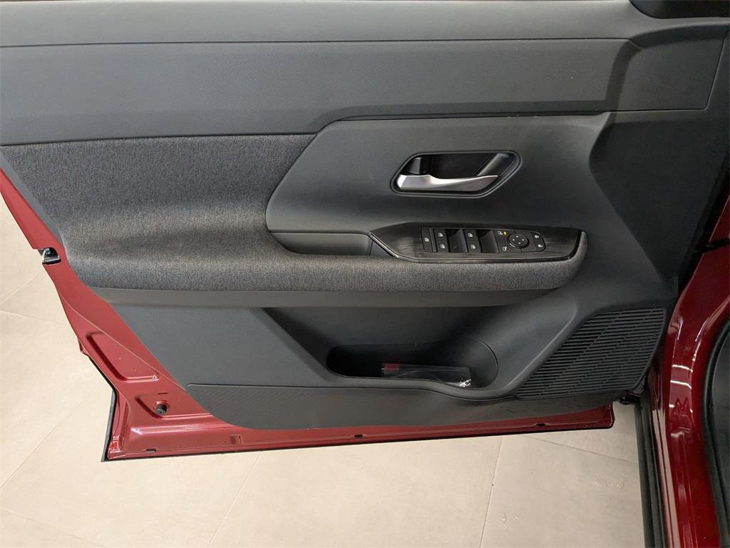 new 2025 Nissan Kicks car, priced at $29,310