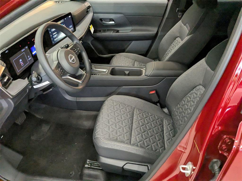 new 2025 Nissan Kicks car, priced at $29,310