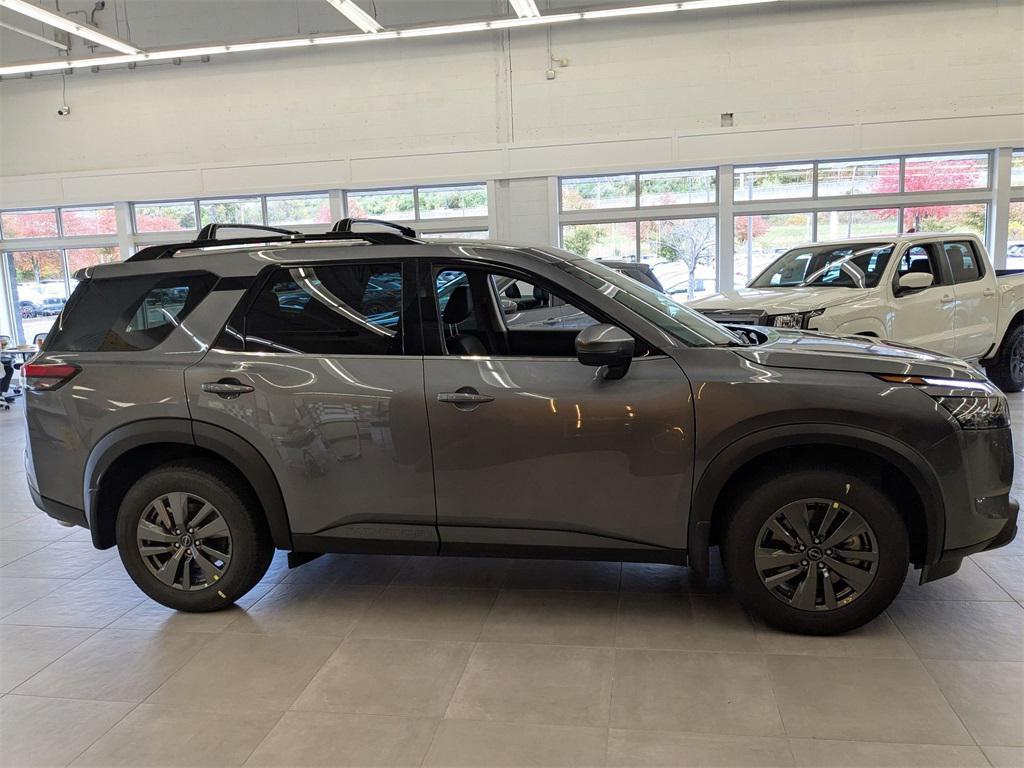 new 2025 Nissan Pathfinder car, priced at $44,260