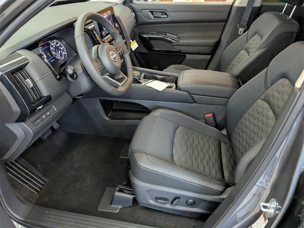 new 2025 Nissan Pathfinder car, priced at $44,260