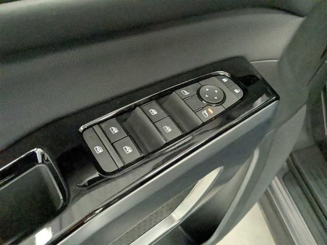 new 2025 Nissan Pathfinder car, priced at $49,555