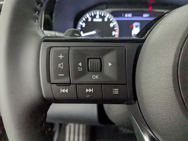 new 2025 Nissan Pathfinder car, priced at $49,555