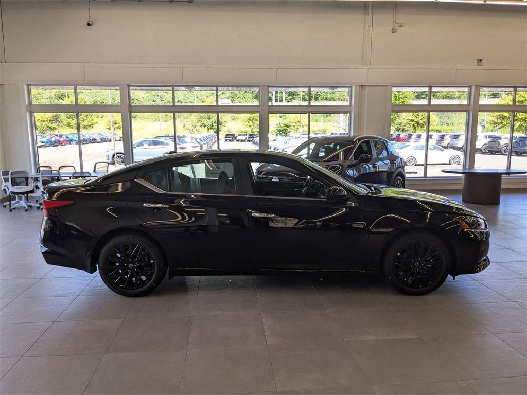 new 2025 Nissan Altima car, priced at $30,500